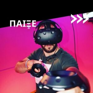 man playing virtual reality
